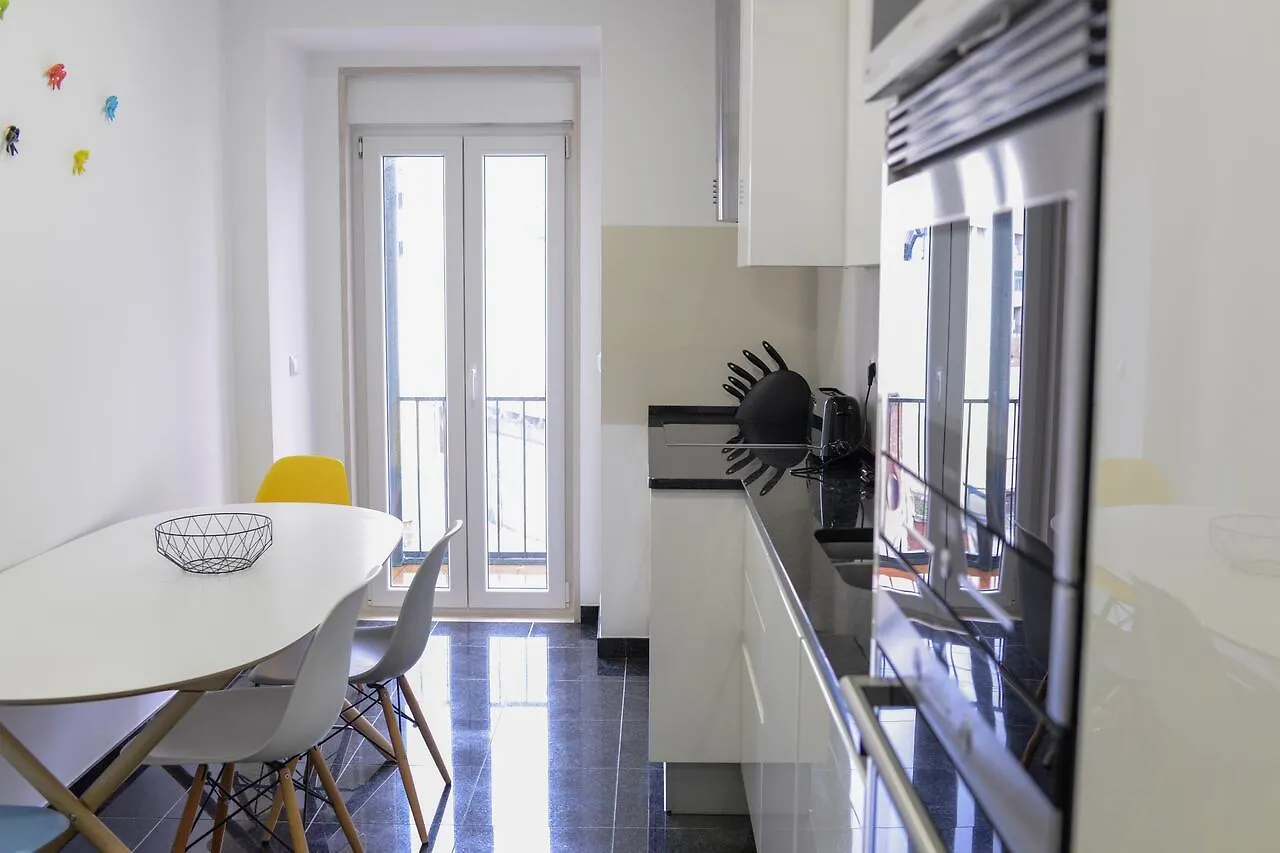 Lisbon Apartment near Marquês Pombal square