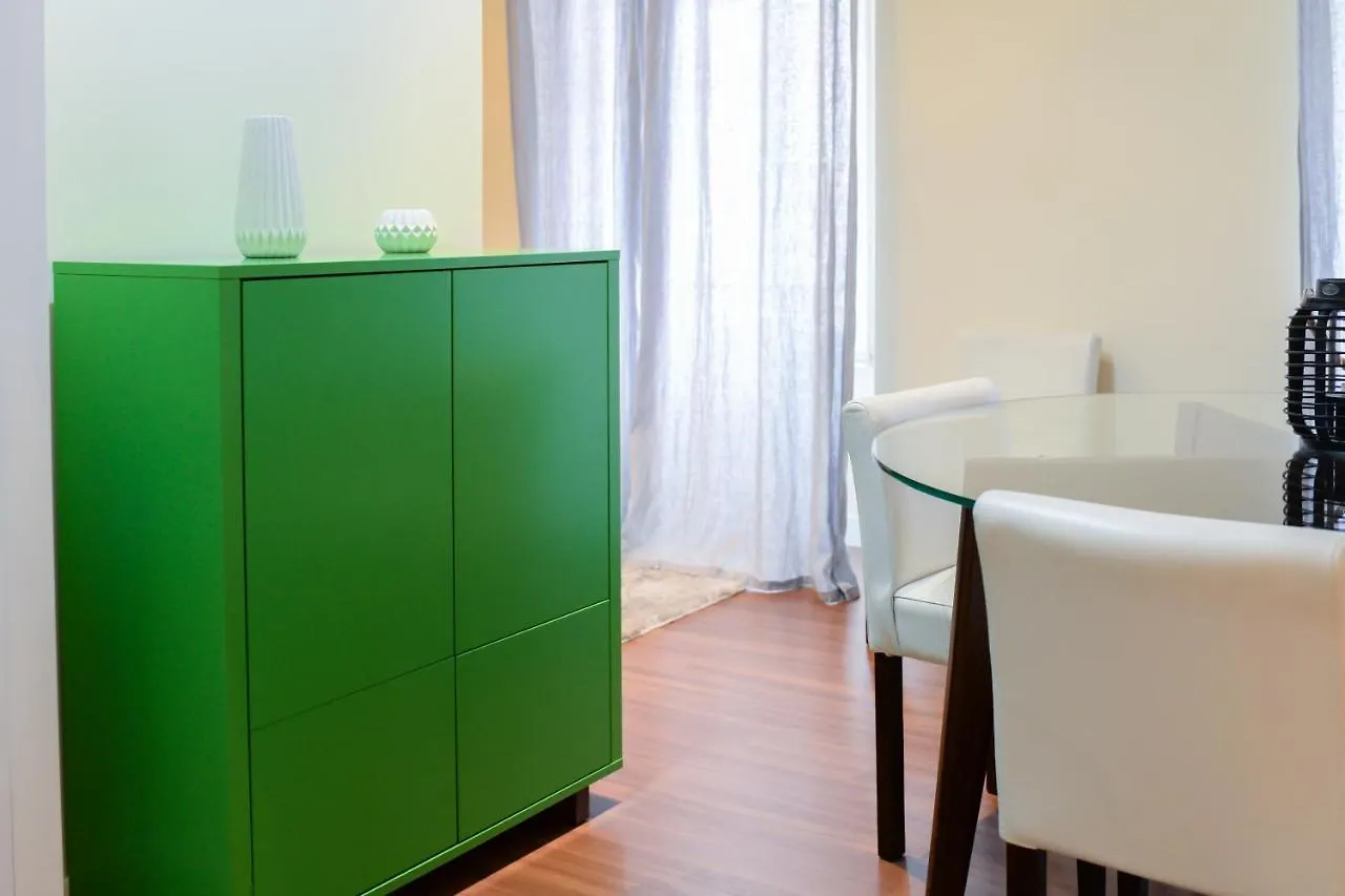 Lisbon Apartment near Marquês Pombal square